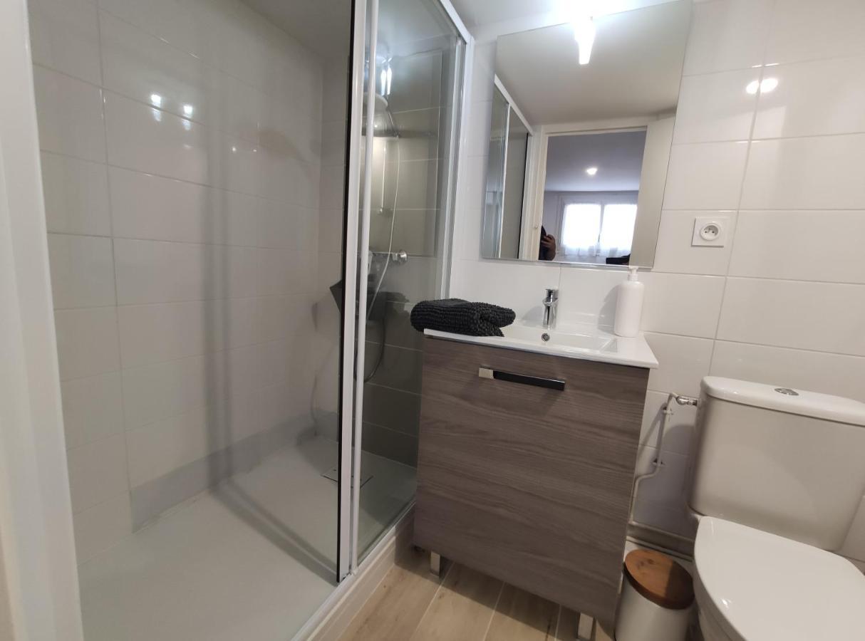 Charmant T2 Proche Plage Avec Terrasse Privative ロワイヤン エクステリア 写真
